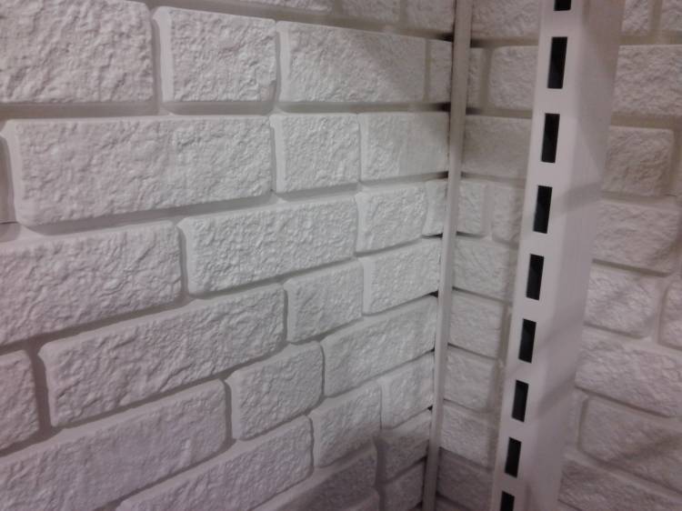 Панели под кирпич для внутренней отделки стен, особенности материал