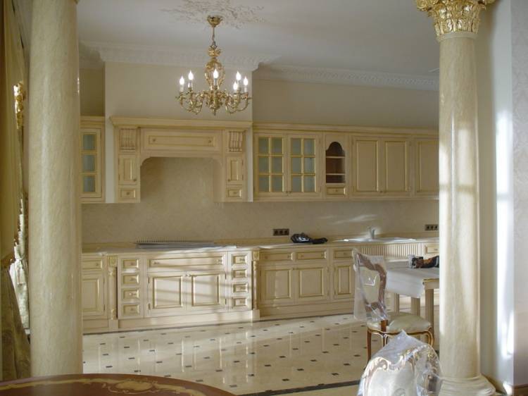Кухня с очагом в классическом стиле, дизайн Francesco Molon III элитная мебель на заказ в Москв