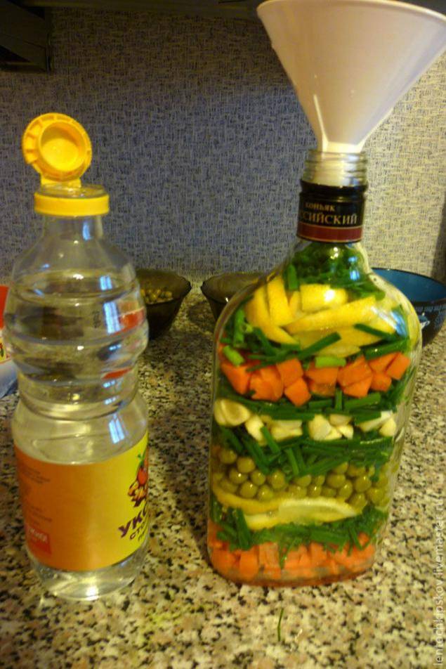 Как сделать «Бутылочку с овощами» своими руками для декора интерьер