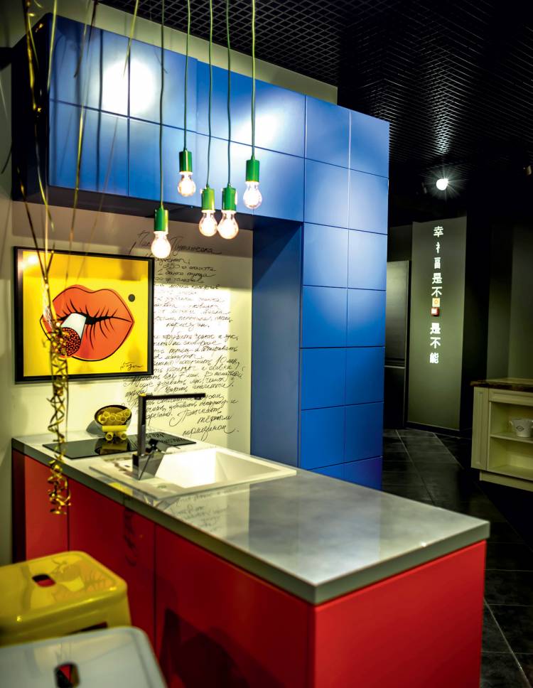 В ноябре сеть мебельных салонов «Лазурит» пополнилась новой «Студией кухни» в ТЦ «Мега-мебель»