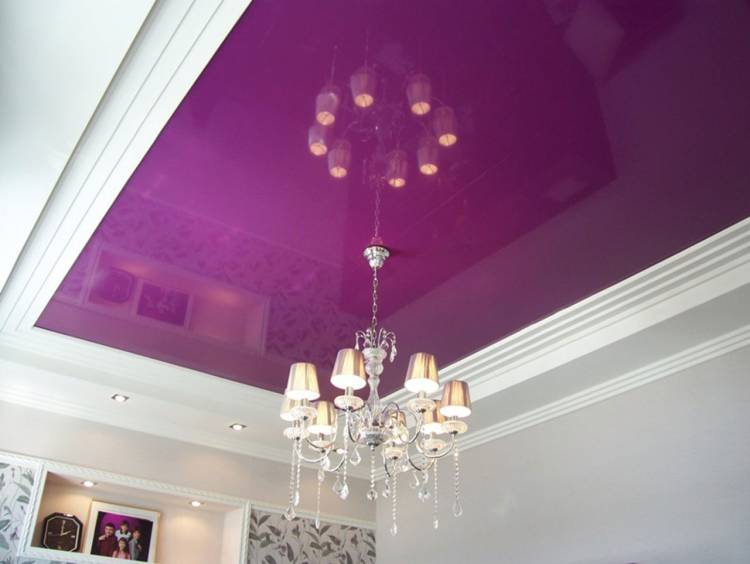 Фиолетовый натяжной потол