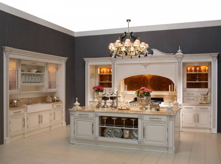 Кухня Британика luxury в классическом стиле
