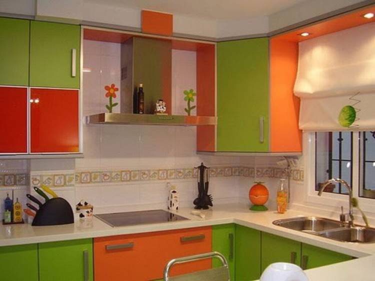 Оранжево-зеленая кухня