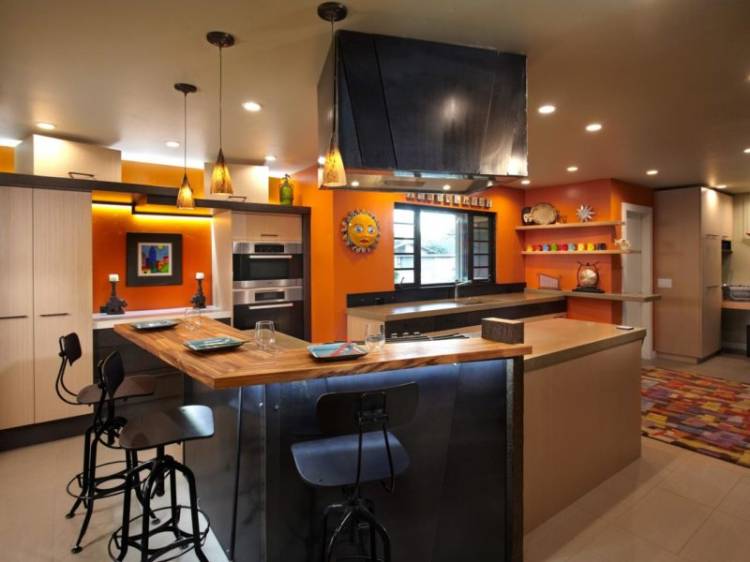 Кухня в оранжевом цвет