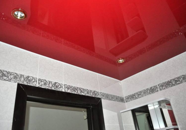 Натяжные потолки в ванную в Ярославле по низкой цене!