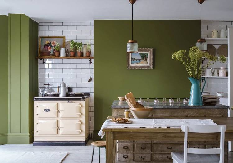 Зеленые стены на кухне в интерьер