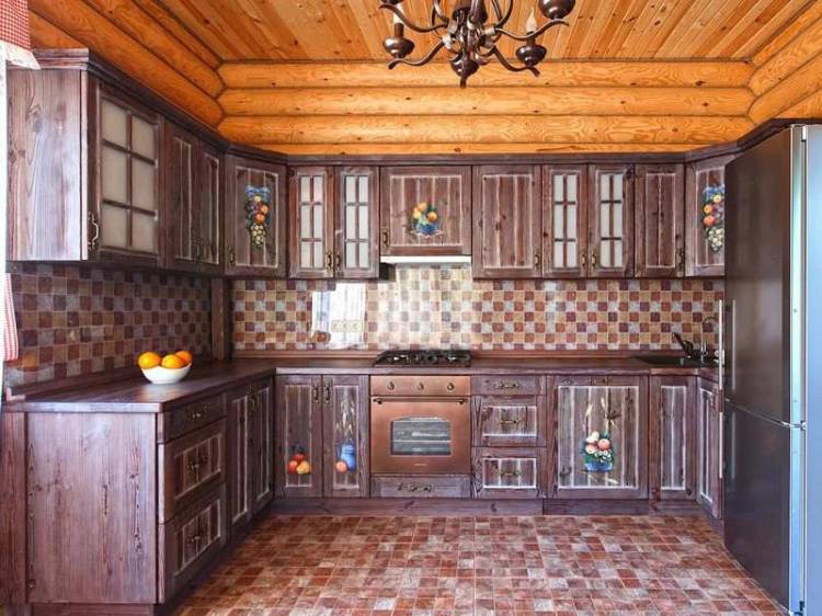 Кухня Лада из дерева с подвесными ящиками со стеклянными дверцами на заказ в Москве и Московской области