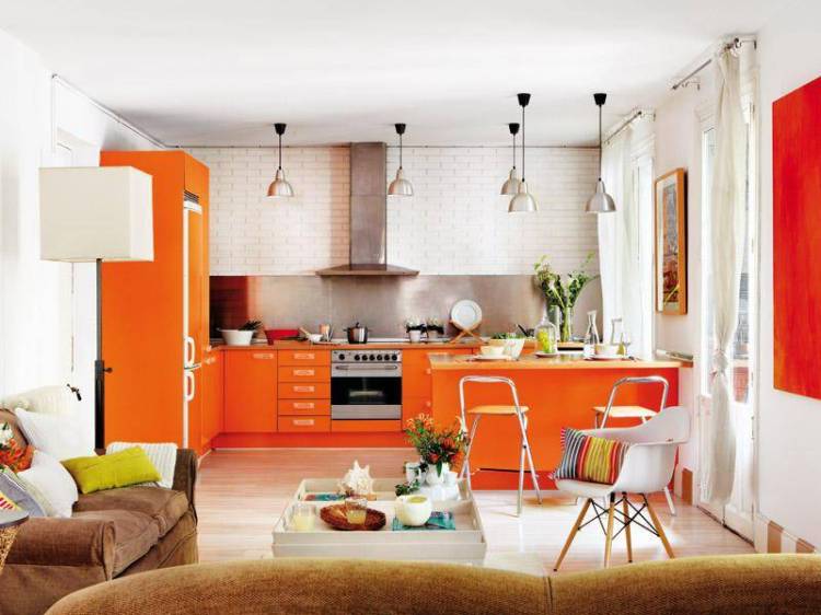 Оранжевые кухни в интерьере кухни