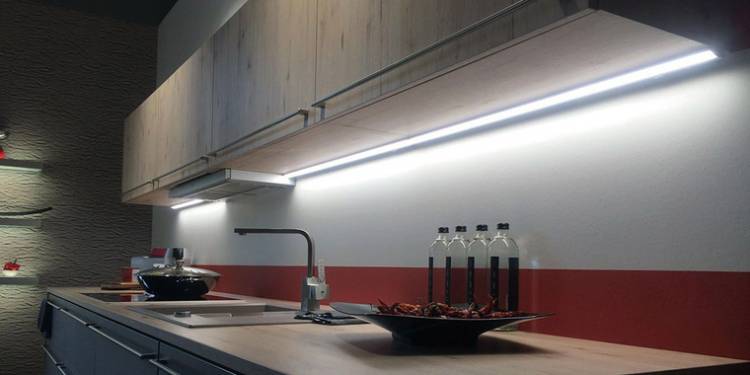 Как подобрать светодиодную подсветку для рабочей зоны кухни