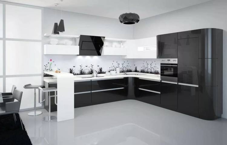 Черно-белая кухня