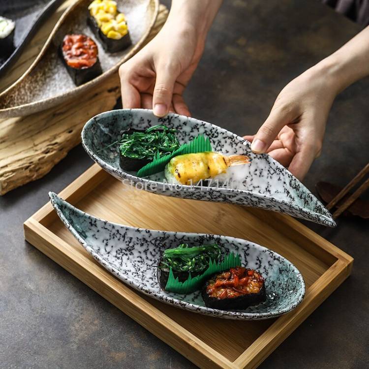Посуда для японской кухни, холодные блюда, тарелка для закусок, необычная красная тарелка для суши, ресторана, коммерческая необычная тарел