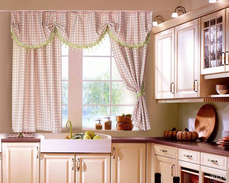 Как сшить шторы на кухню своими руками