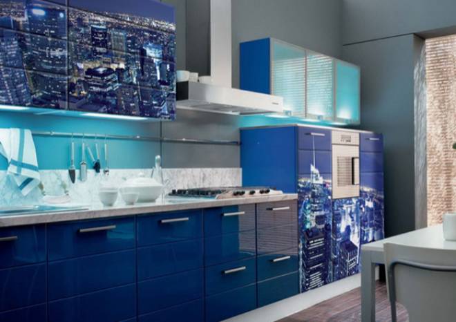 Голубая кухня в интерьере, дизайн кухни в синих, голубых и серых тонах, с чем сочетается цвет
