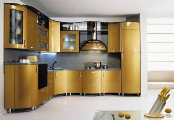 Золотой цвет в интерьере кухни