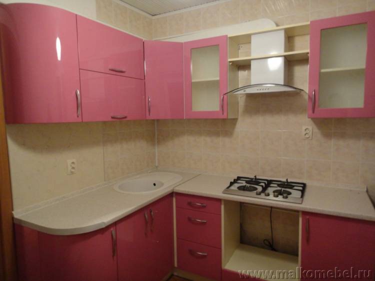 Угловая кухня розовая МДФ гля