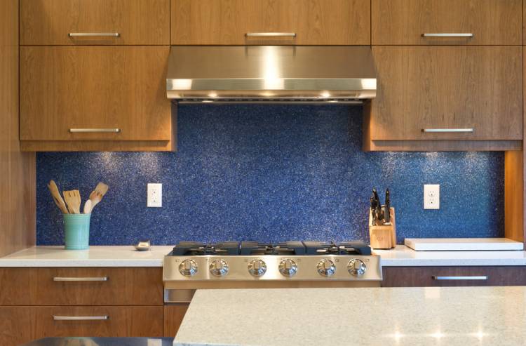 Кухонный фартук синего цвет