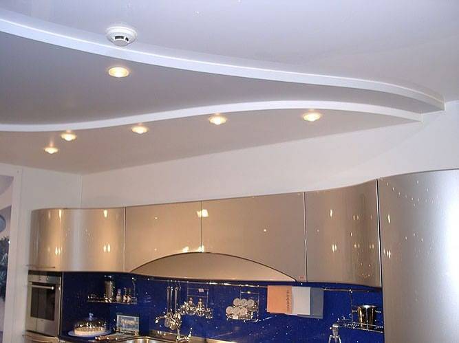 Подвесной (навесной) потолок на кухне своими руками