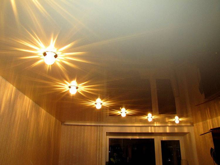 Как сделать разметку светильников на потолке?