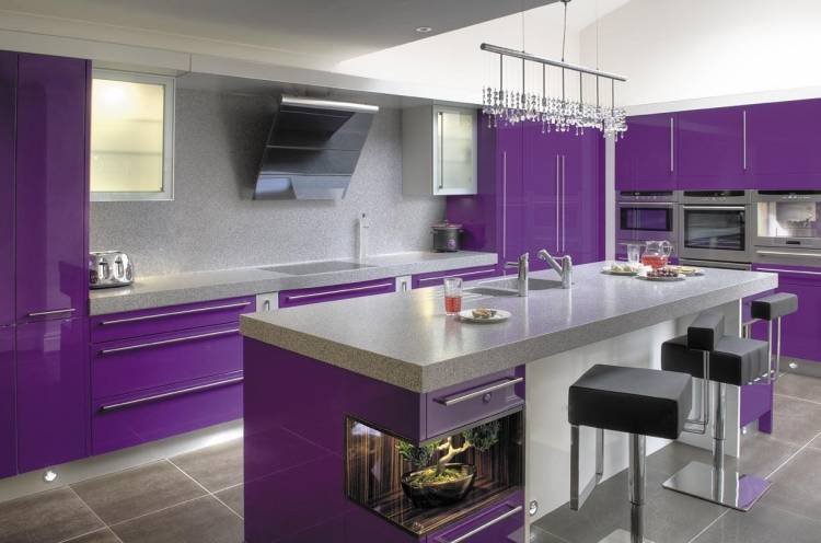 Дизайн кухни в серо фиолетовых тонах