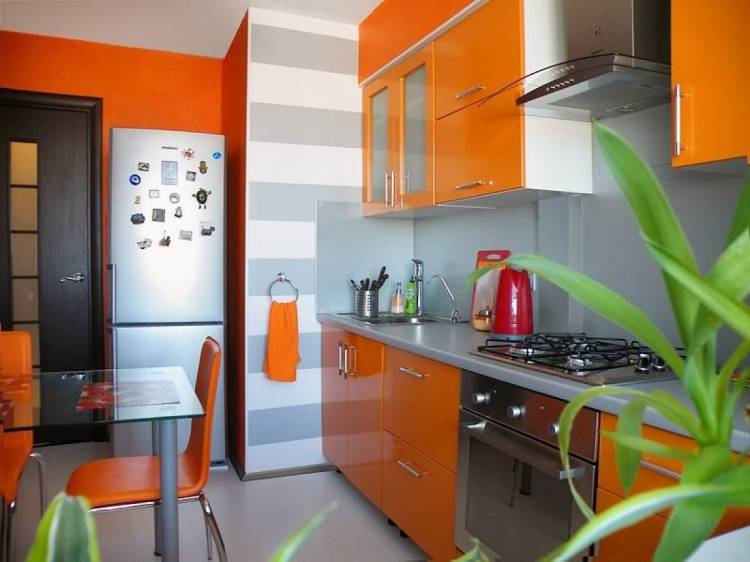 Сочетание оранжевого цвета в интерьере кухни