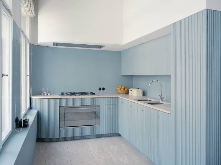 Кухни голубого цвета это символ мечты