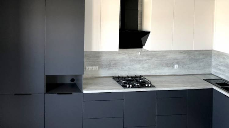 Кухня с газовым котлом ✓ Обзор дизайна угловой кухни без ручек белый верх темный ни