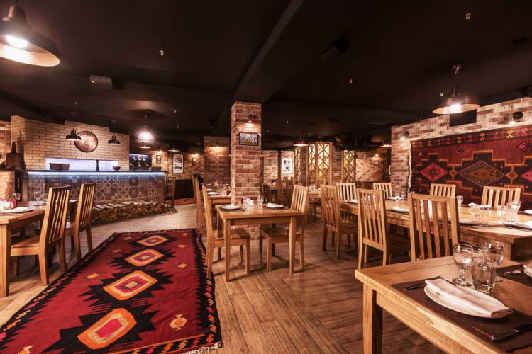 Ресторан грузинской кухни Тифлис обновил меню и зовет сахалинцев в гости