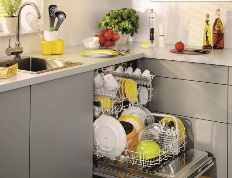 Куда поставить посудомоечную машину на маленькой кух