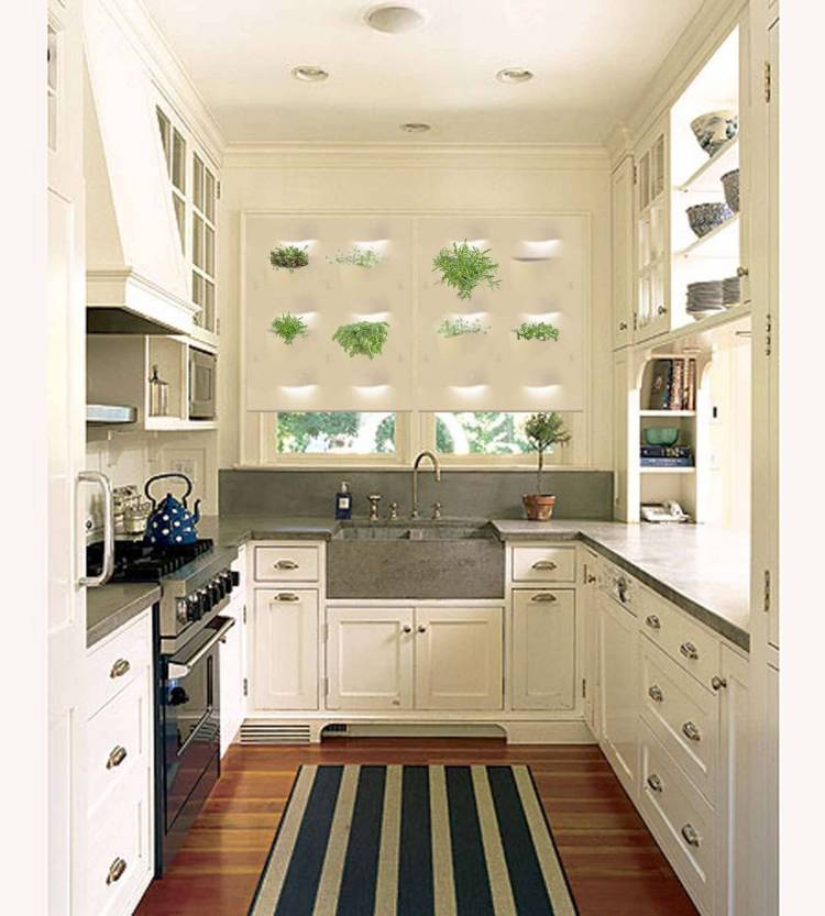 Дизайн маленькой узкой кухни с окном