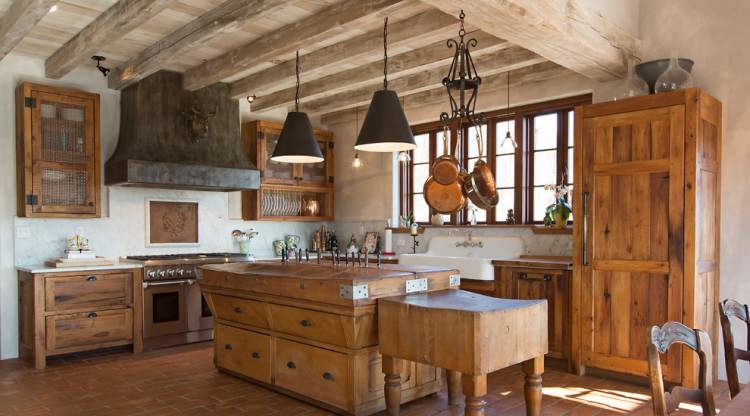 Дизайн кухни в деревенском стиле
