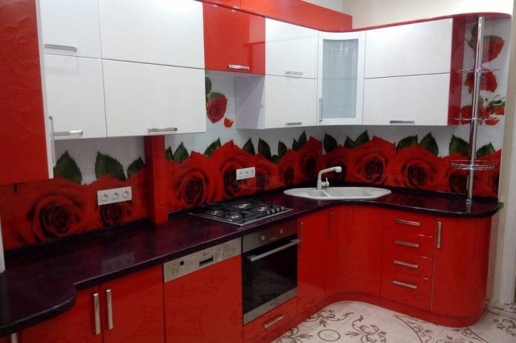 красно-белую кухню с фасадами МДФ ПВХ Адиля недорого в Москв