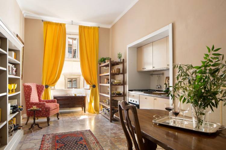 Желтые шторы в интерьере кухни, детской, спальни и гостиной, фот
