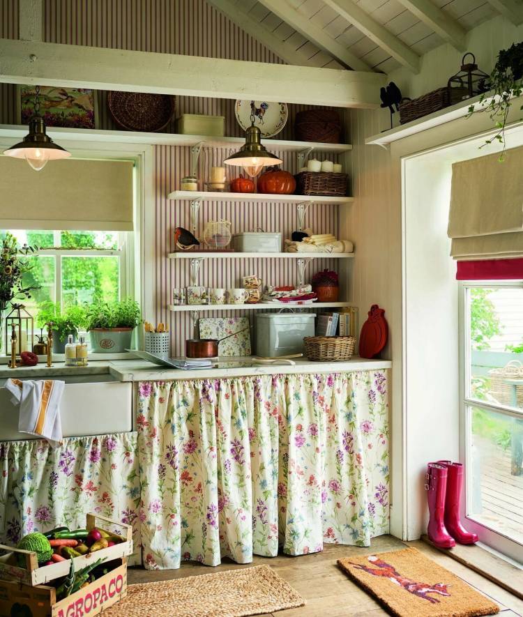 Занавески на кухню в деревенском стиле