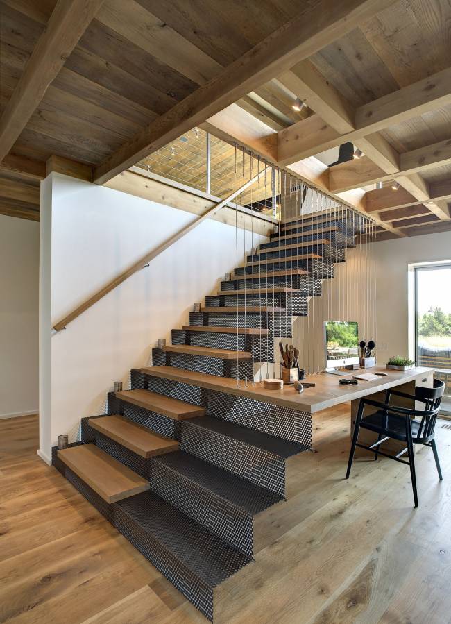 Деревянные лестницы в частном доме (Проекты; Фото; Где ?)