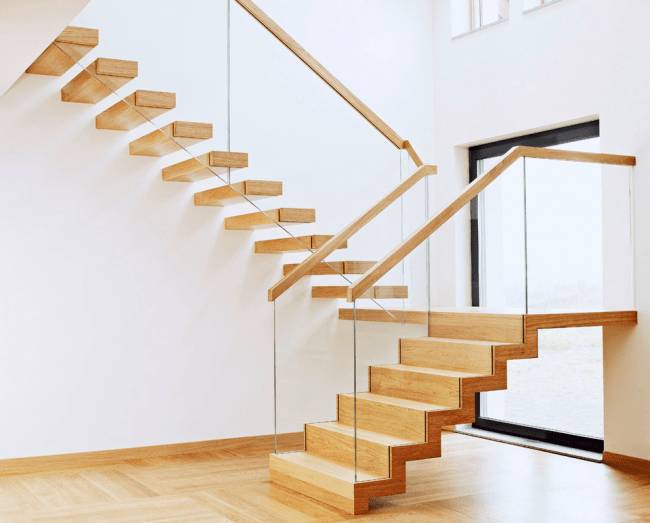 Какую лестницу выбрать для частного загородного дома? Как выбрать каркас для лестницы