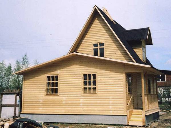 Пристройка к деревянному дому из брус