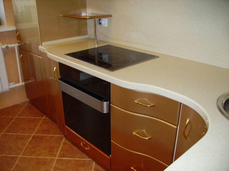 Акриловый листовой искусственный камень в интерьере кухни и ванной