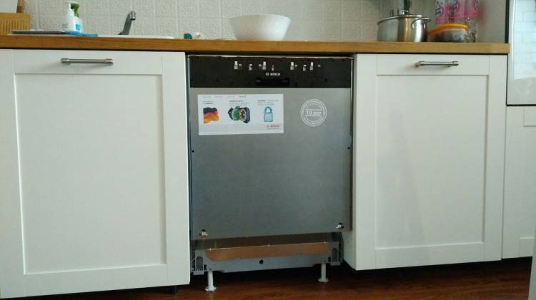 Установка посудомоечной машины в готовую кухню