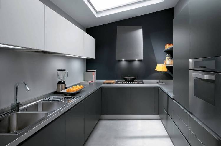Дизайн кухни в темно сером цвет
