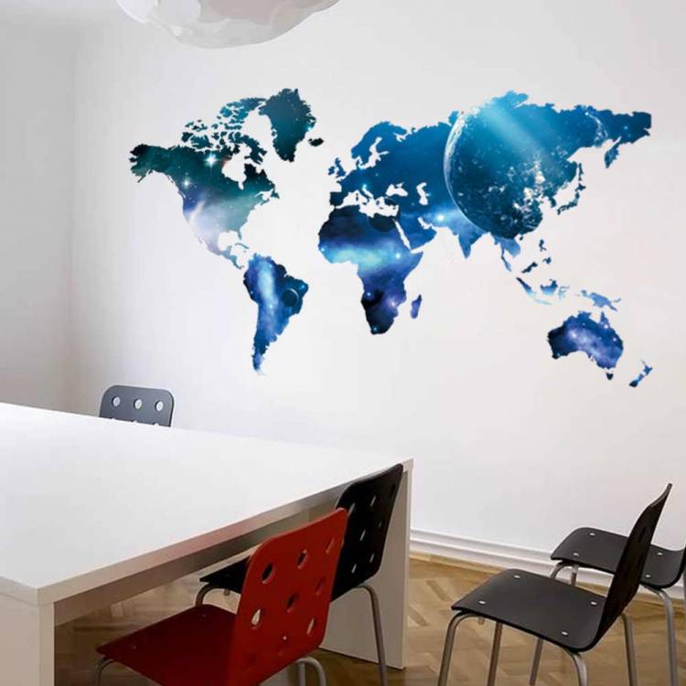 Карта мира на стене в интерьер