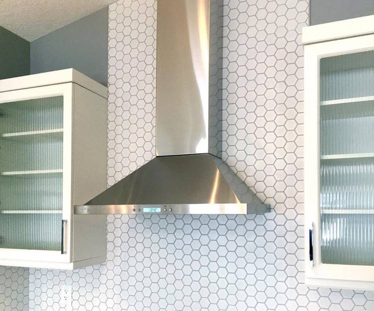 Дизайн вариантов раскладки плитки на кухонном фартук