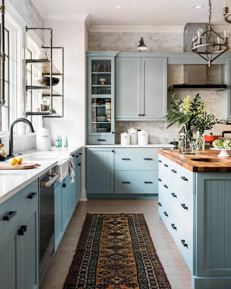 Кухня в скандинавском стиле серо голубая