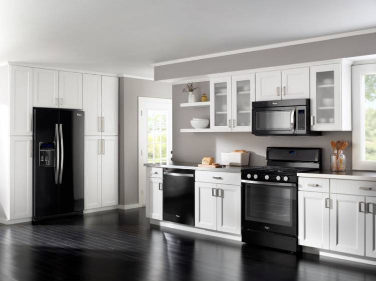 Белая кухня с черной бытовой техникой: 56 фото дизайна