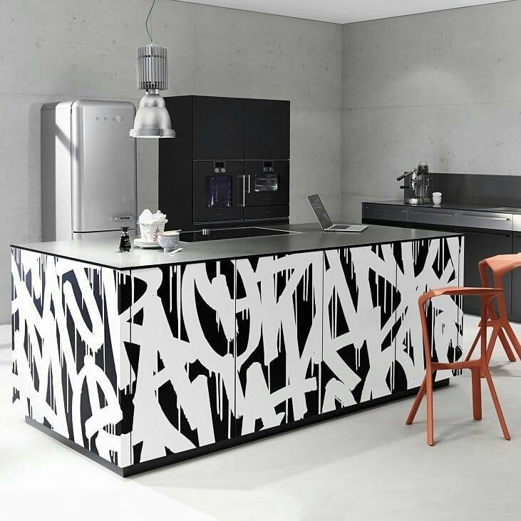 Граффити на кухне Дизайн квартиры с элементами граффити сегодня невероятно популярен не т�олько среди м…