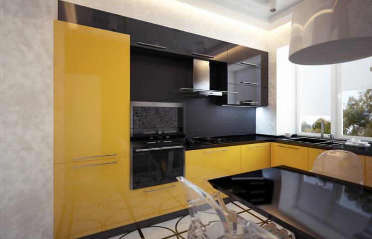 Желтый угловой встроенный кухонный гарнитур с мойкой под окном в стиле хай т