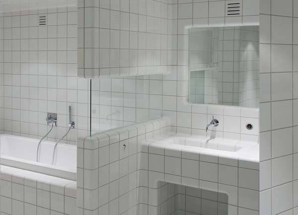 Функциональная плитка для ванной от голландский дизайнеров