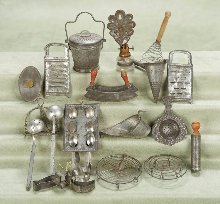 Старинная посуда и кухонные предметы