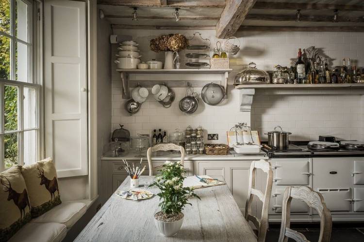Кухня в Старом деревенском дом