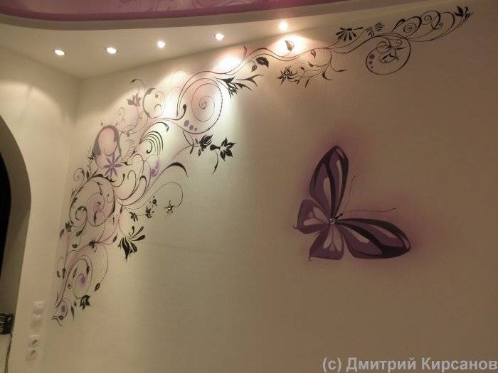 Роспись Бабочки на кухне, декоративная штукатурка, роспись