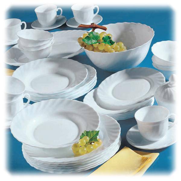 Посуда для белой кухни в интерьере: 64+ идей дизайна